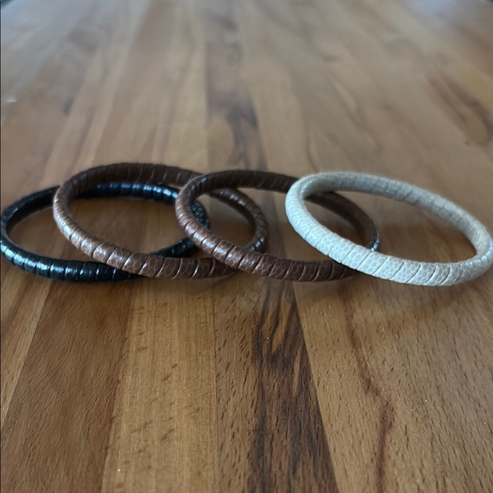 Elegant Leather Bangle Set